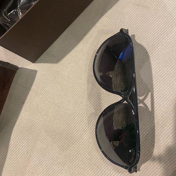 Tom Ford Sunglasses - Picture 5 of 6
